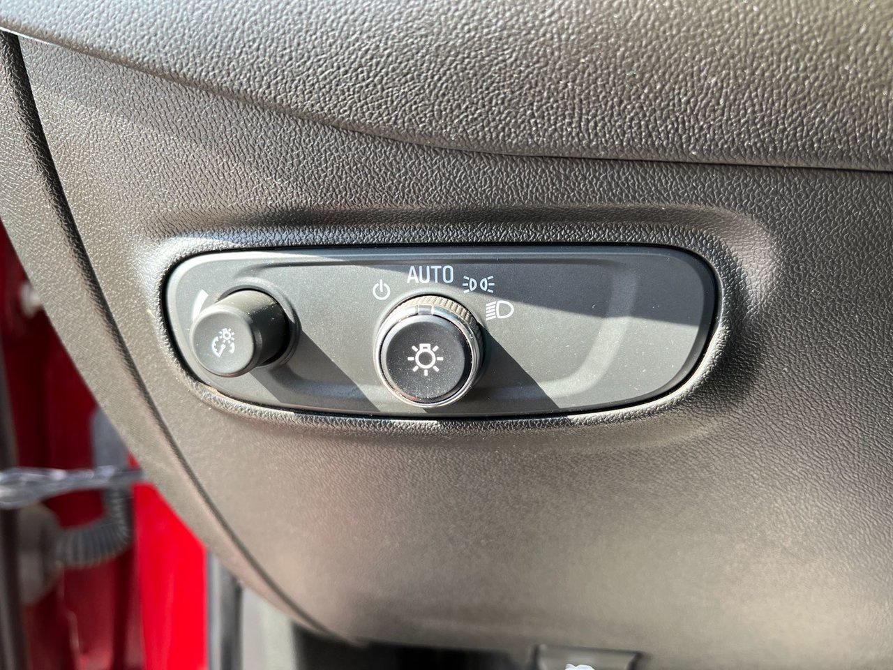 2022 Chevrolet Equinox AWD 4dr RS Photo