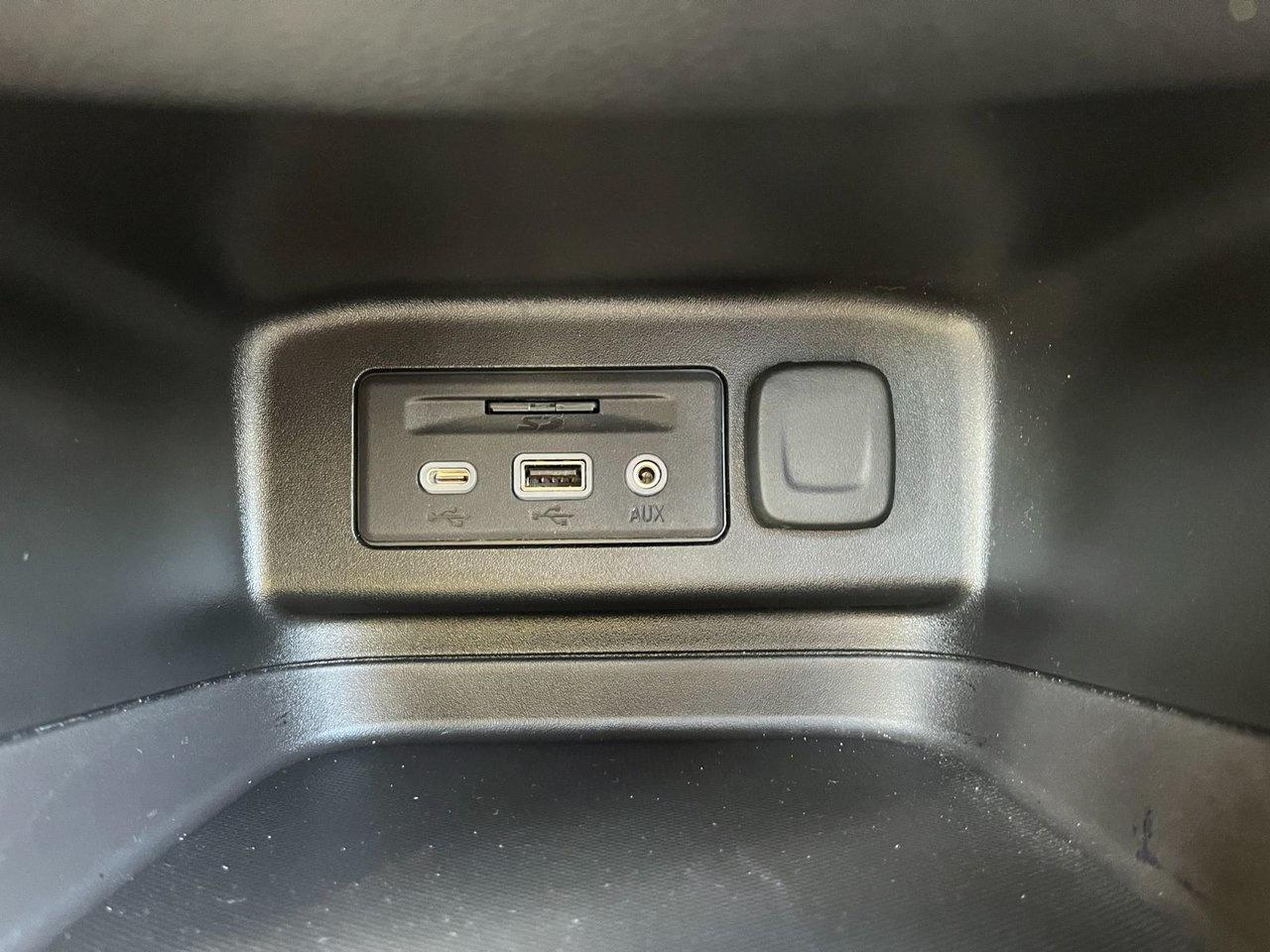 2022 Chevrolet Equinox AWD 4dr RS Photo