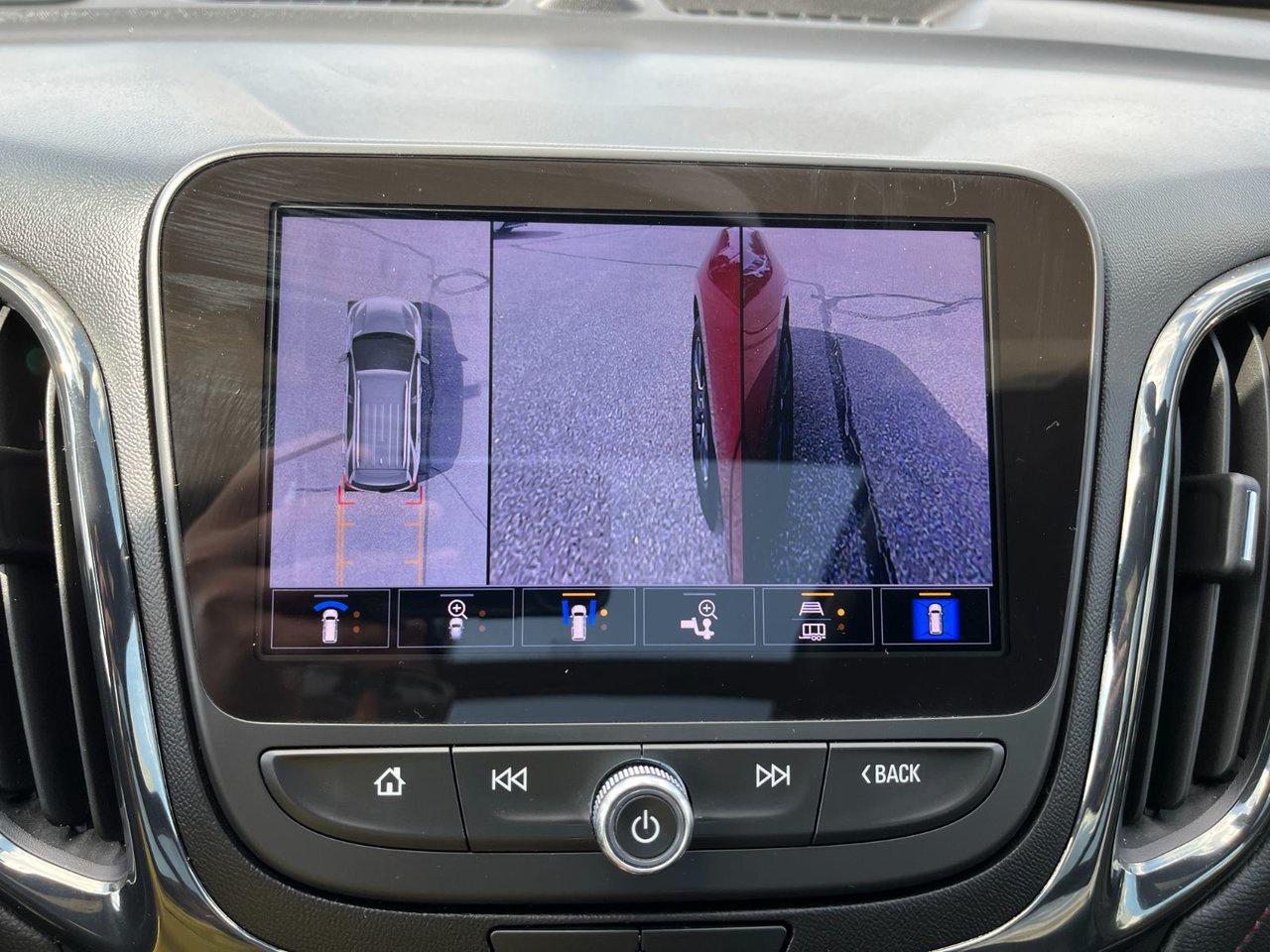 2022 Chevrolet Equinox AWD 4dr RS Photo
