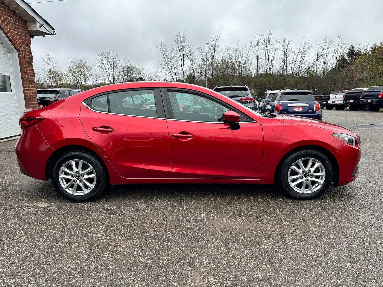2015 Mazda MAZDA3 GS HTD-Cloth Bluetooth BackupCam RemStart A/C FM Photo4