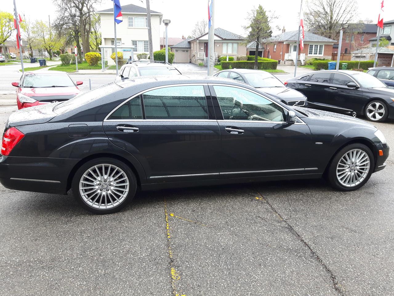 2012 Mercedes-Benz S-Class S 550 Photo