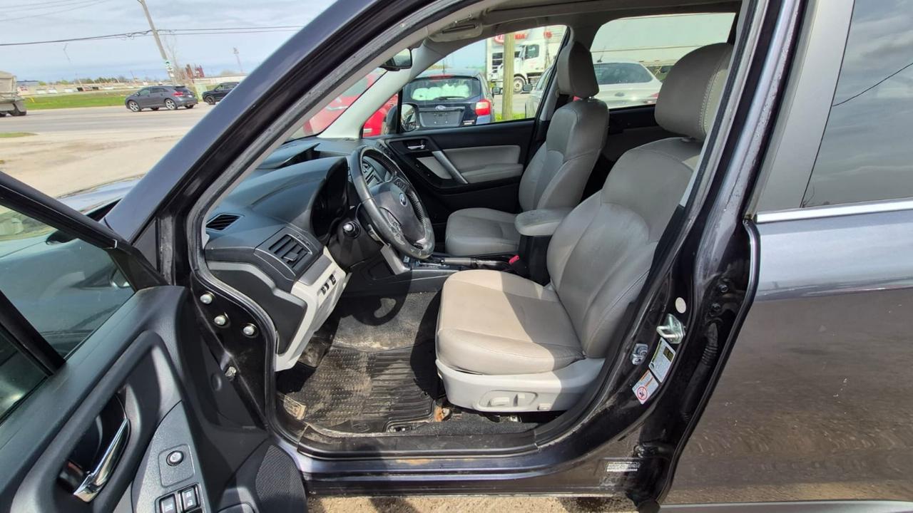 2015 Subaru Forester i Limited w/Tech Pkg, NO ACCIDENTS, AWD, CERTIFIED Photo
