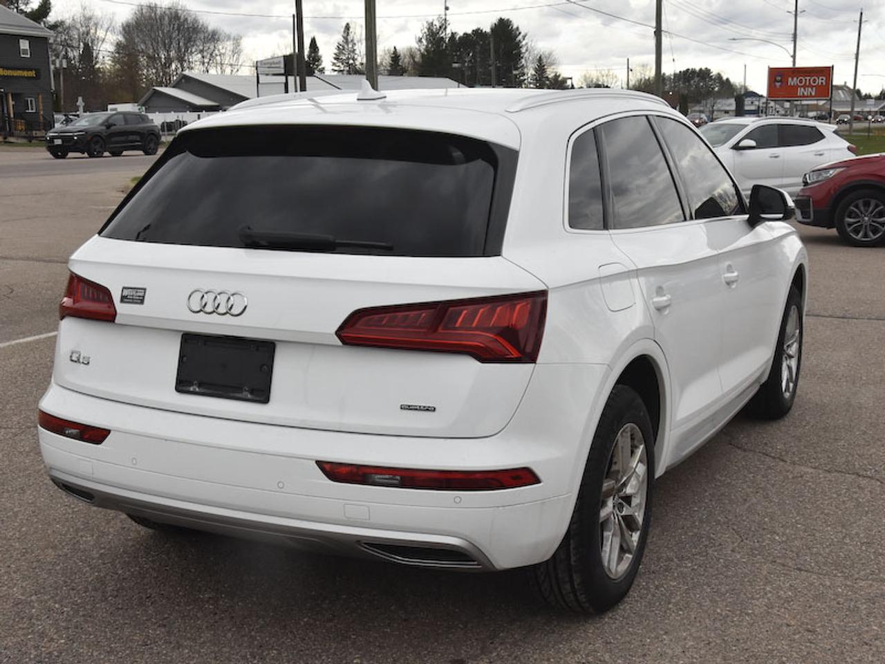 2019 Audi Q5 Komfort 45 TFSI quattro Photo2