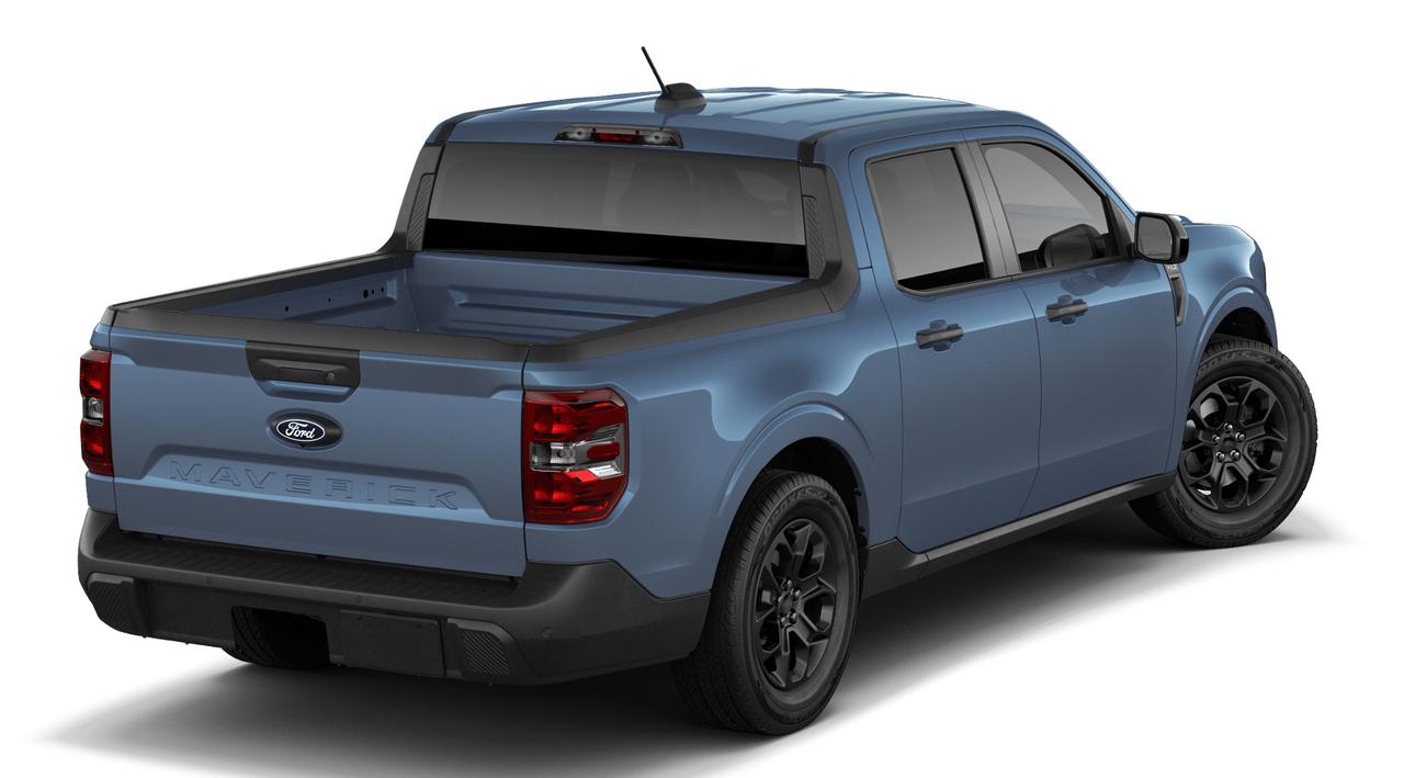 2026 Ford Maverick XLT AWD SuperCrew Photo2