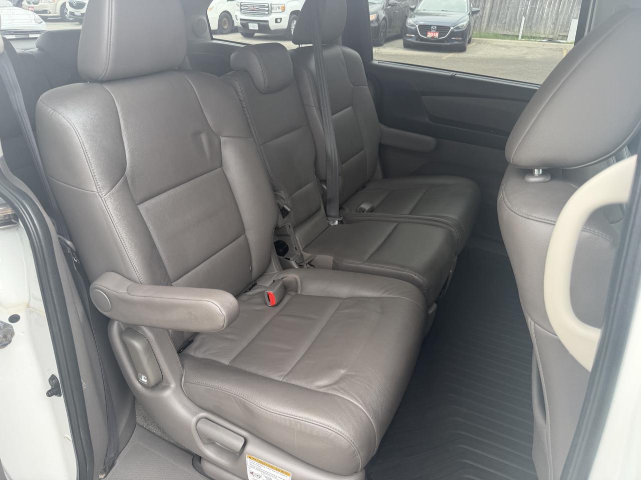 2014 Honda Odyssey Touring Photo