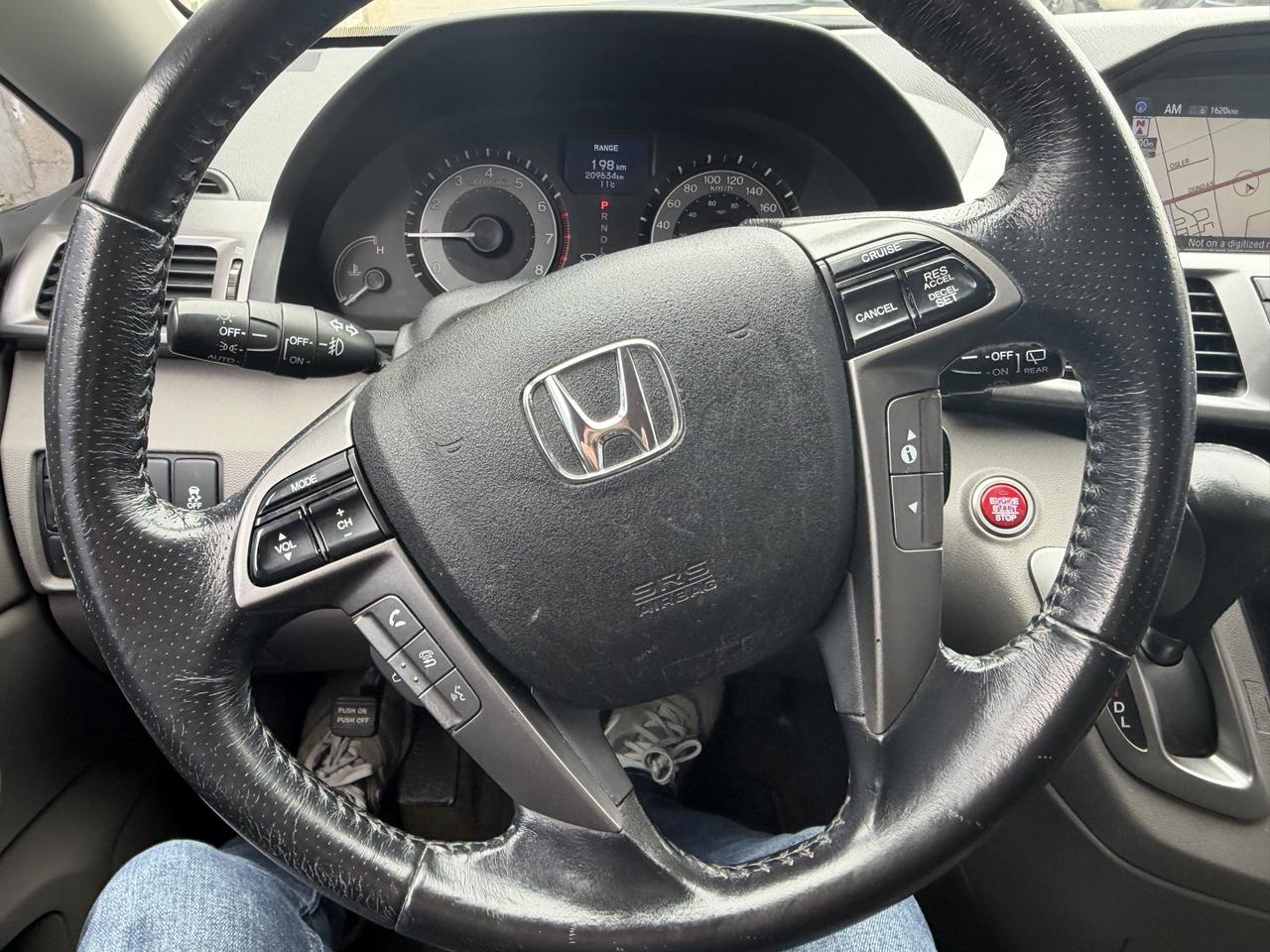 2014 Honda Odyssey Touring Photo