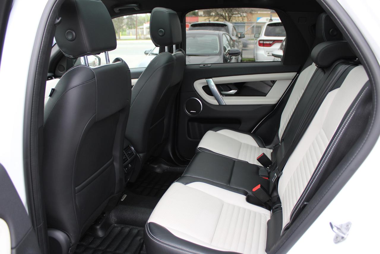 2021 Land Rover Discovery Sport R-Dynamic SE 4WD Photo