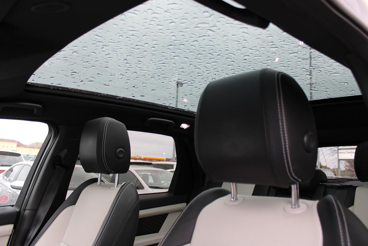 2021 Land Rover Discovery Sport R-Dynamic SE 4WD Photo