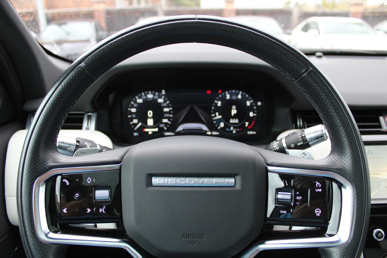 2021 Land Rover Discovery Sport R-Dynamic SE 4WD Photo
