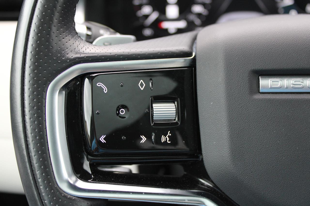 2021 Land Rover Discovery Sport R-Dynamic SE 4WD Photo