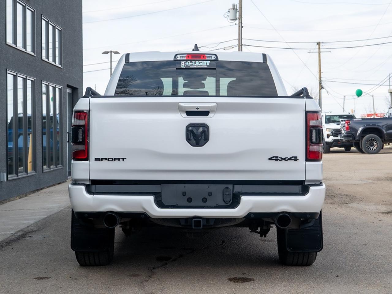 2019 RAM 1500 SPORT Photo6