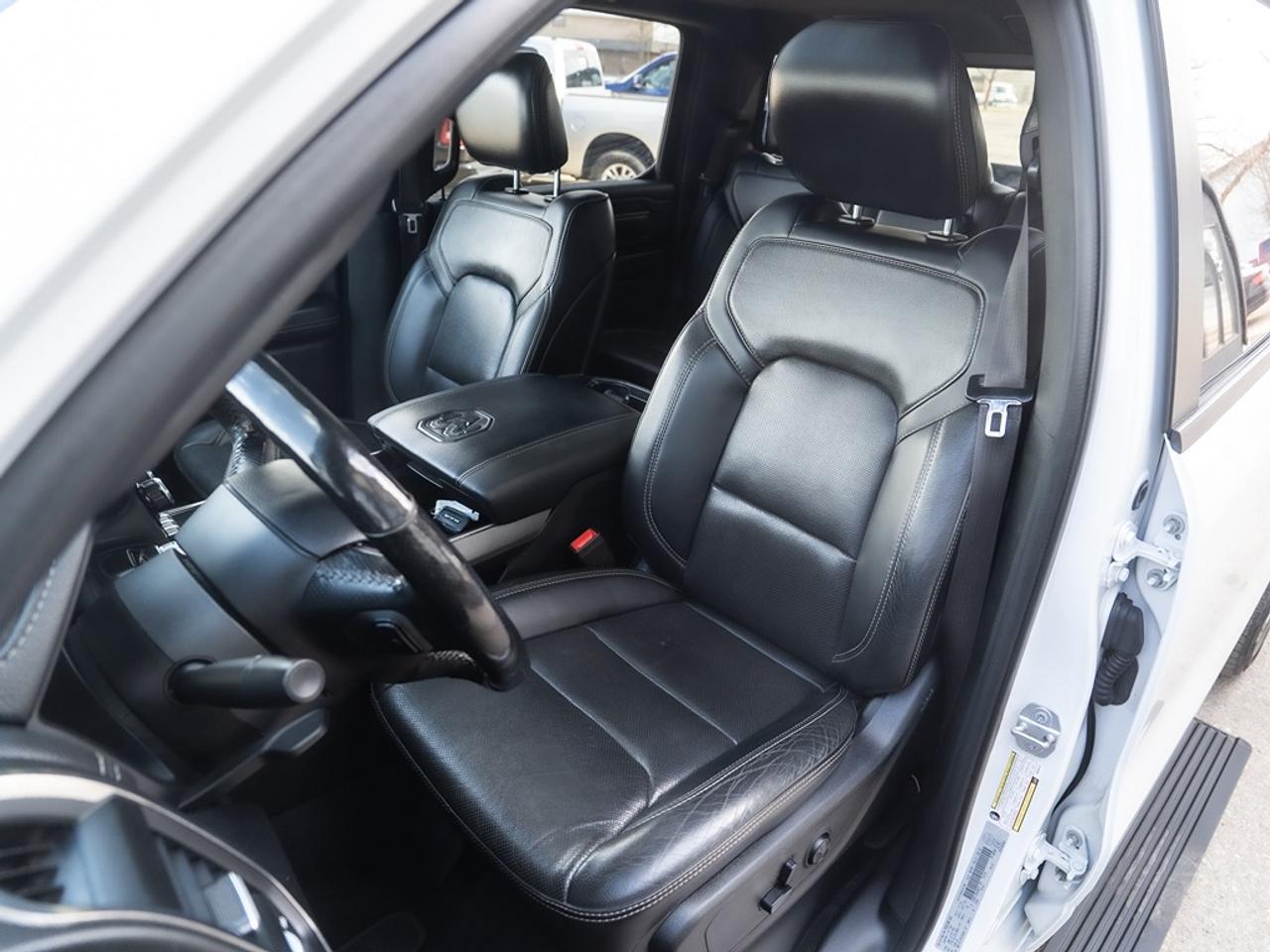 2019 RAM 1500 SPORT Photo42