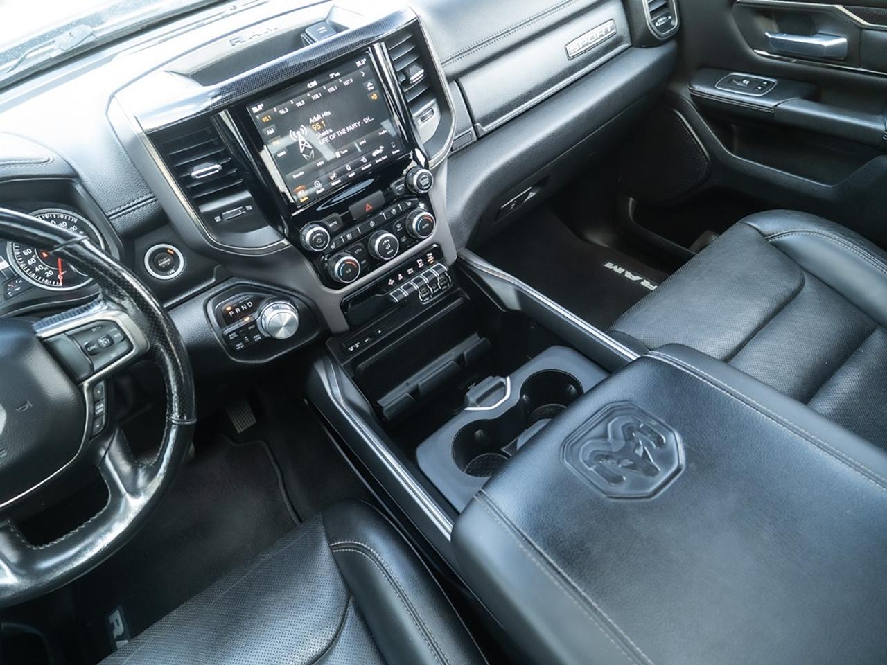 2019 RAM 1500 SPORT Photo33