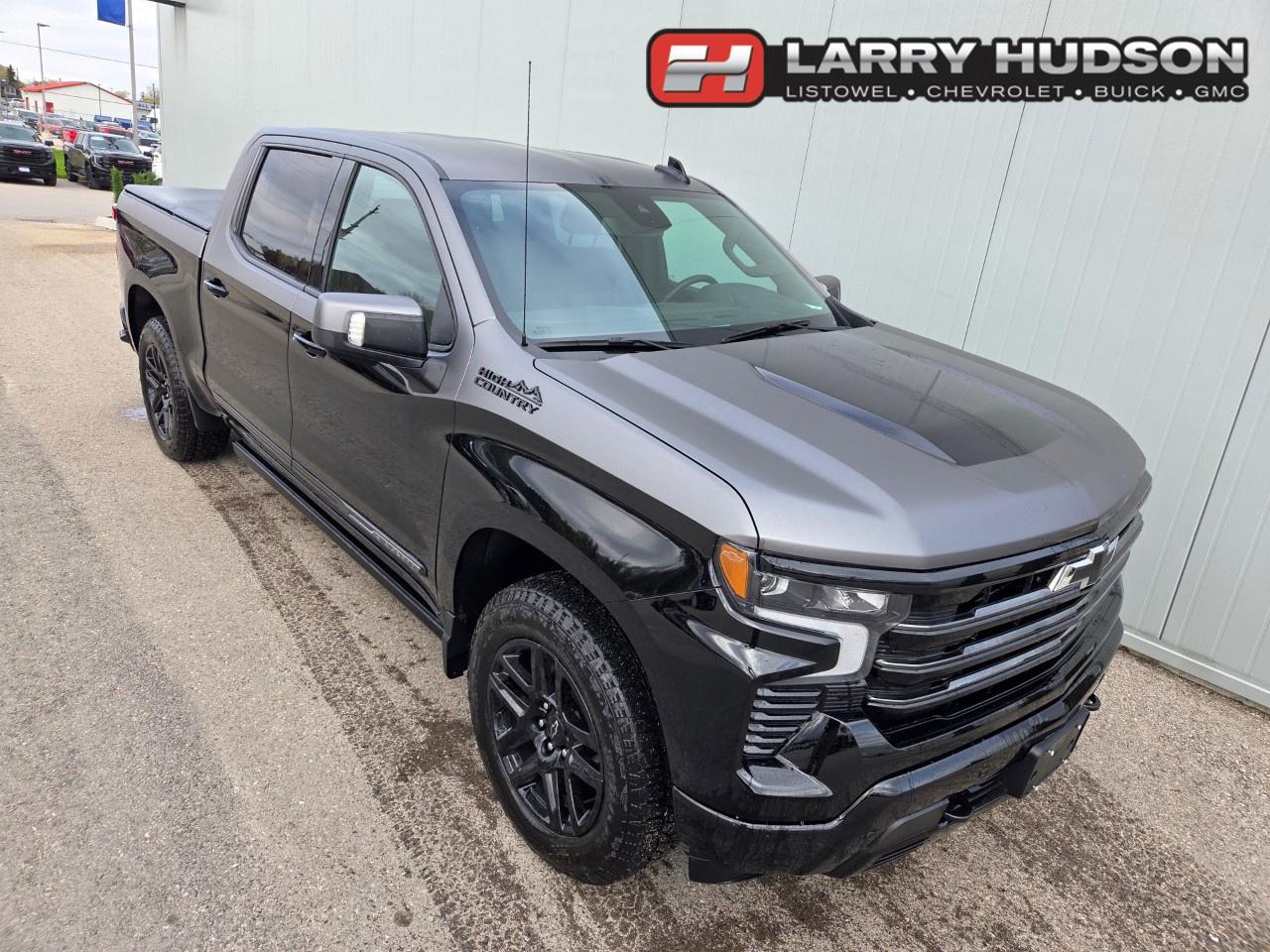 2026 Chevrolet Silverado 1500 Crew Cab Short Box 4-Wheel Drive High Country Photo0