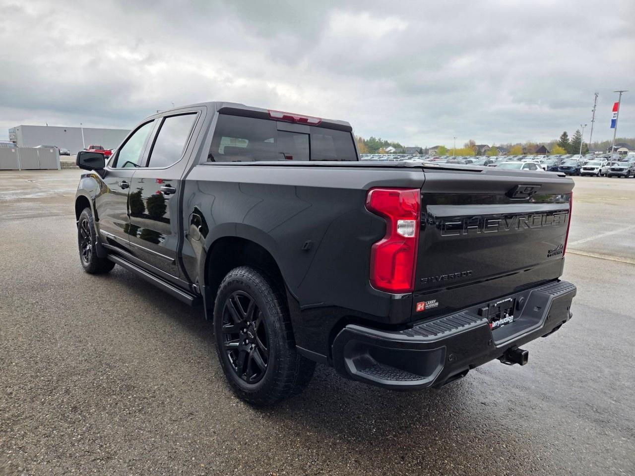 2026 Chevrolet Silverado 1500 Crew Cab Short Box 4-Wheel Drive High Country Photo