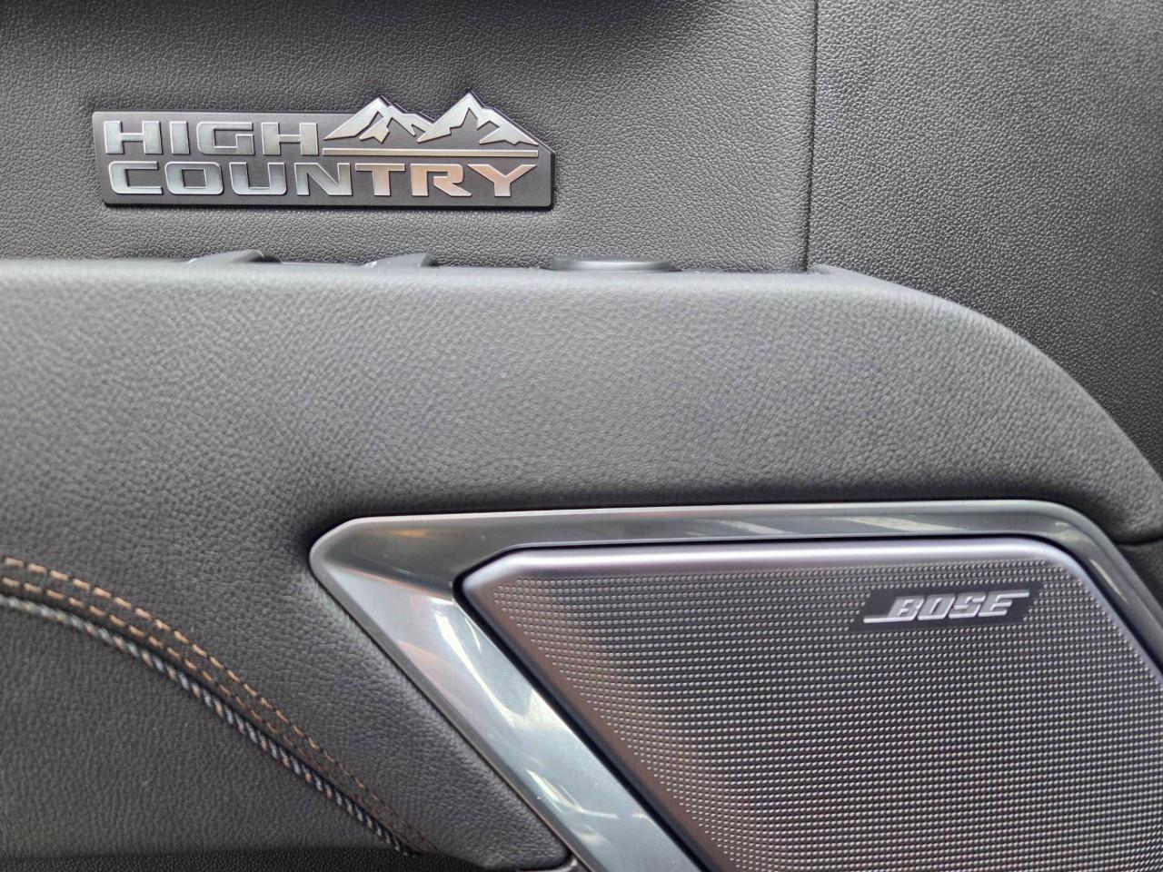 2026 Chevrolet Silverado 1500 Crew Cab Short Box 4-Wheel Drive High Country Photo
