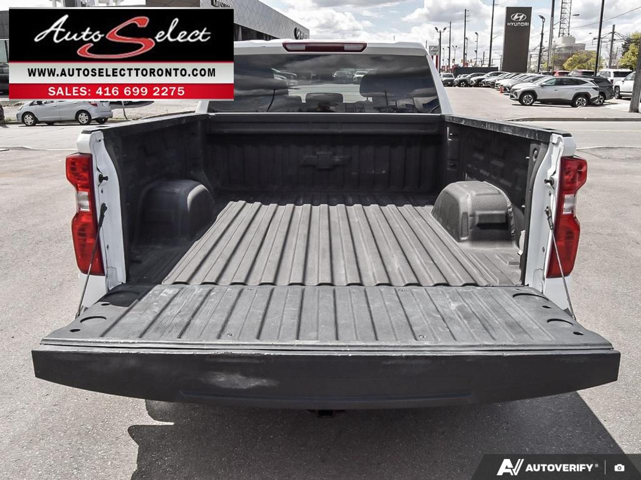 2022 Chevrolet Silverado 1500 LT 4x4 **5.3L V8** Apple Carplay - Clean Carfax Photo