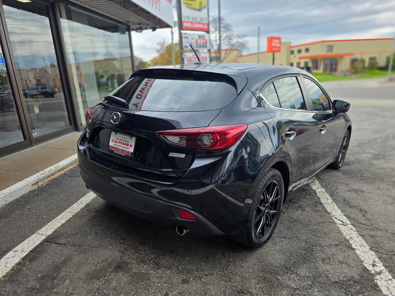 2015 Mazda MAZDA3 GS Backup Camera | Heated Seats | Excellent Service History Photo4