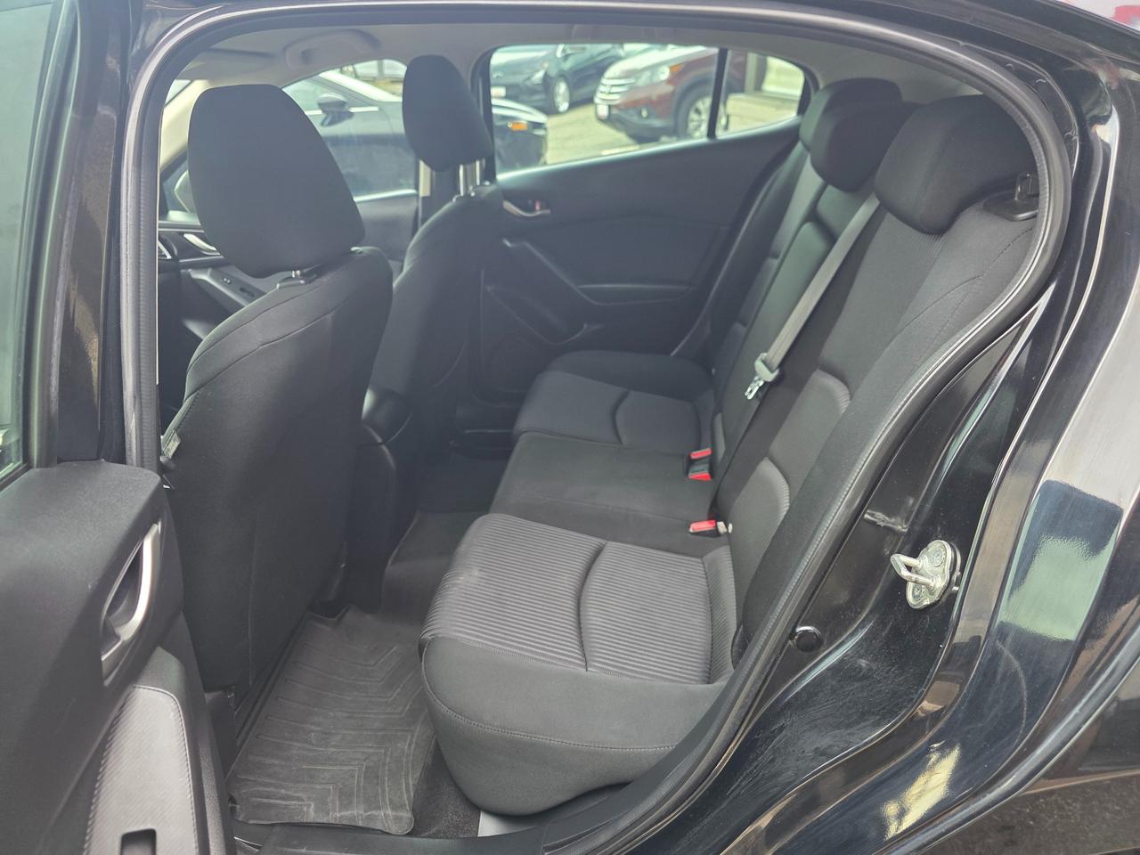 2015 Mazda MAZDA3 GS Backup Camera | Heated Seats | Excellent Service History Photo