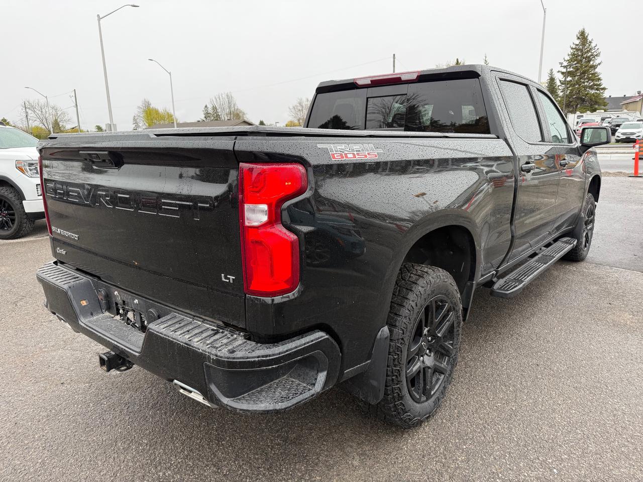 2024 Chevrolet Silverado 1500 LT Trail Boss Leather! Dutamax! AutoStart! Photo3
