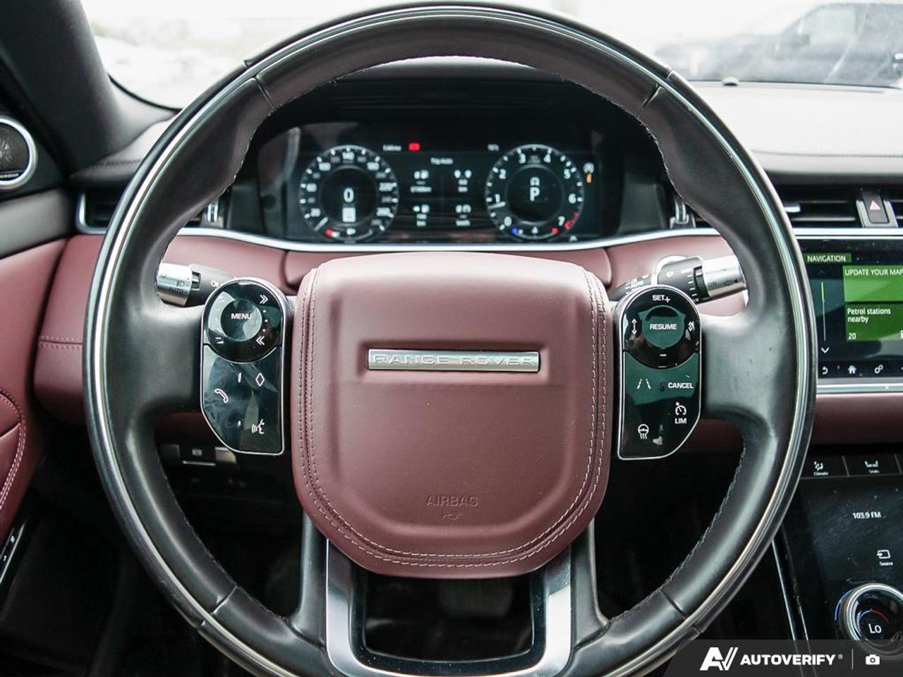 2020 Land Rover Evoque SE Photo