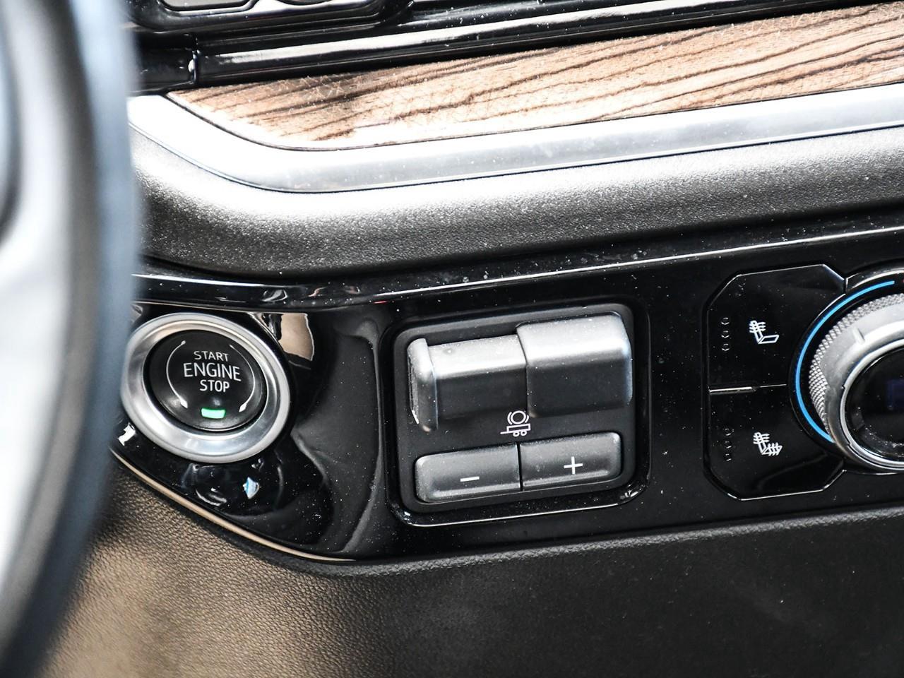 2025 Chevrolet Silverado 1500 LT1 Photo