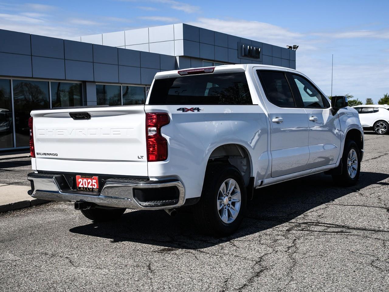 2025 Chevrolet Silverado 1500 LT1 Photo