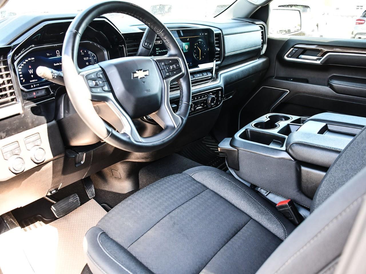2025 Chevrolet Silverado 1500 LT1 Photo