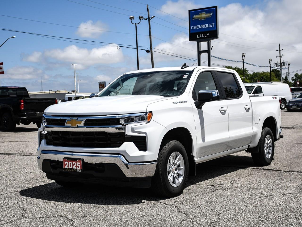 2025 Chevrolet Silverado 1500 LT1 Photo2