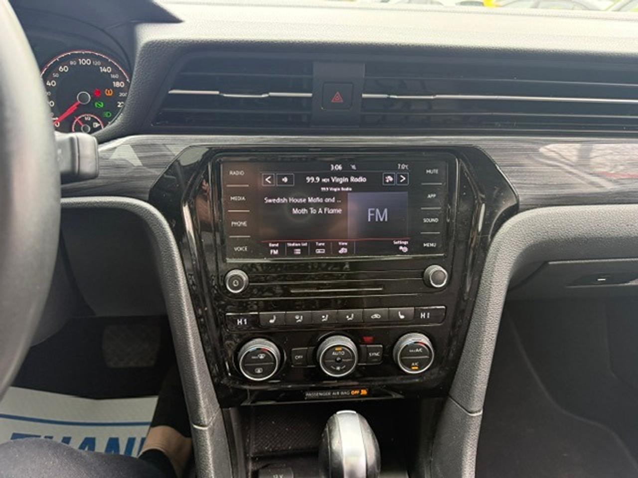 2021 Volkswagen Passat Auto Photo