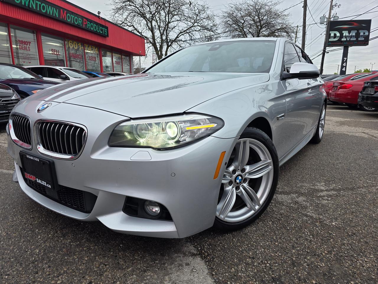 2016 BMW 5 Series 528i xDrive M Package Photo1
