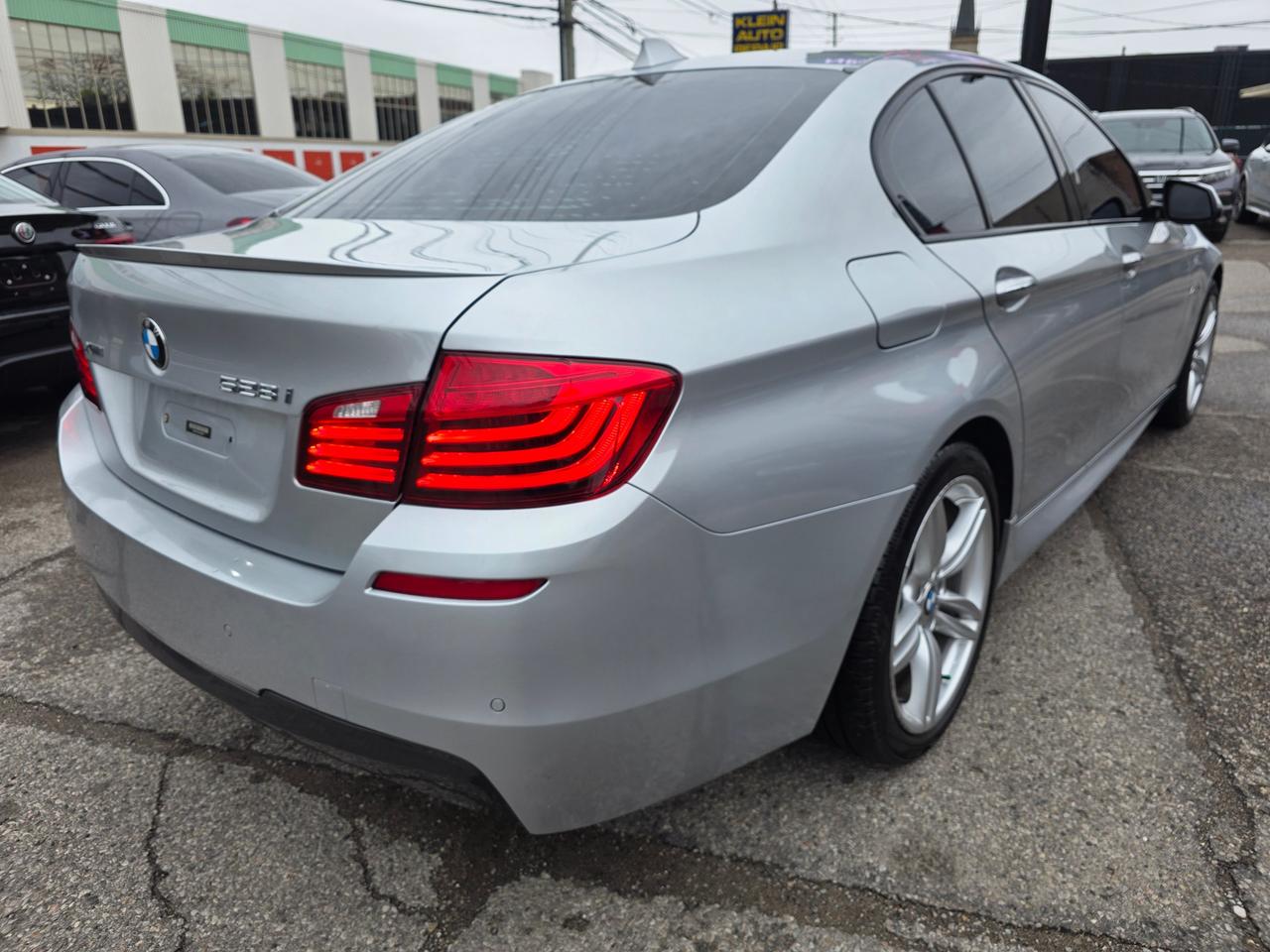 2016 BMW 5 Series 528i xDrive M Package Photo