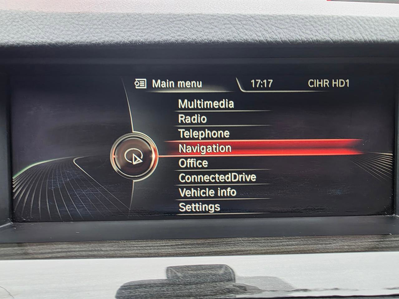 2016 BMW 5 Series 528i xDrive M Package Photo