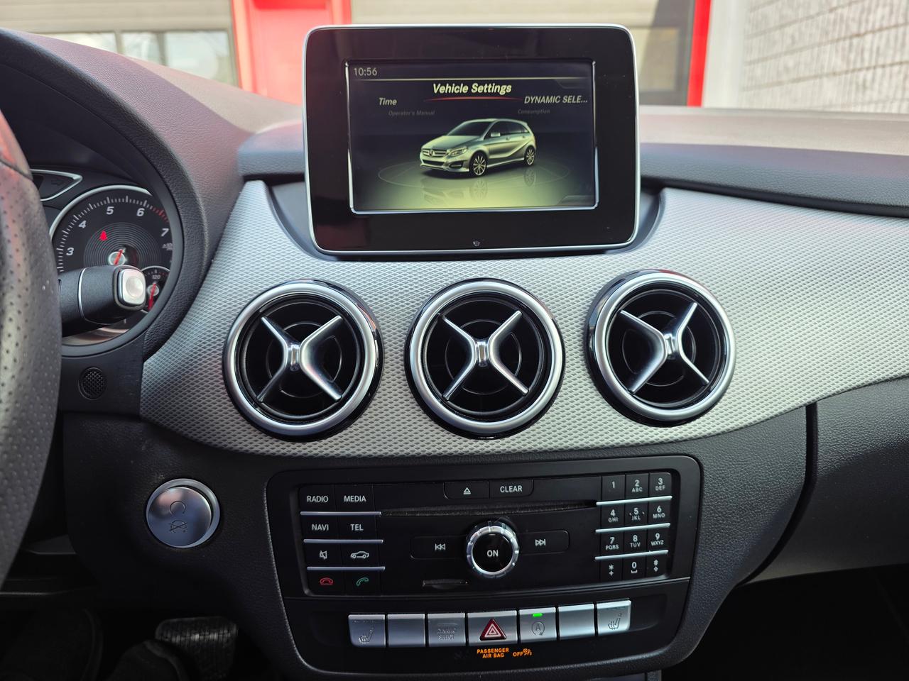 2016 Mercedes-Benz B-Class B 250 Sports Tourer Photo