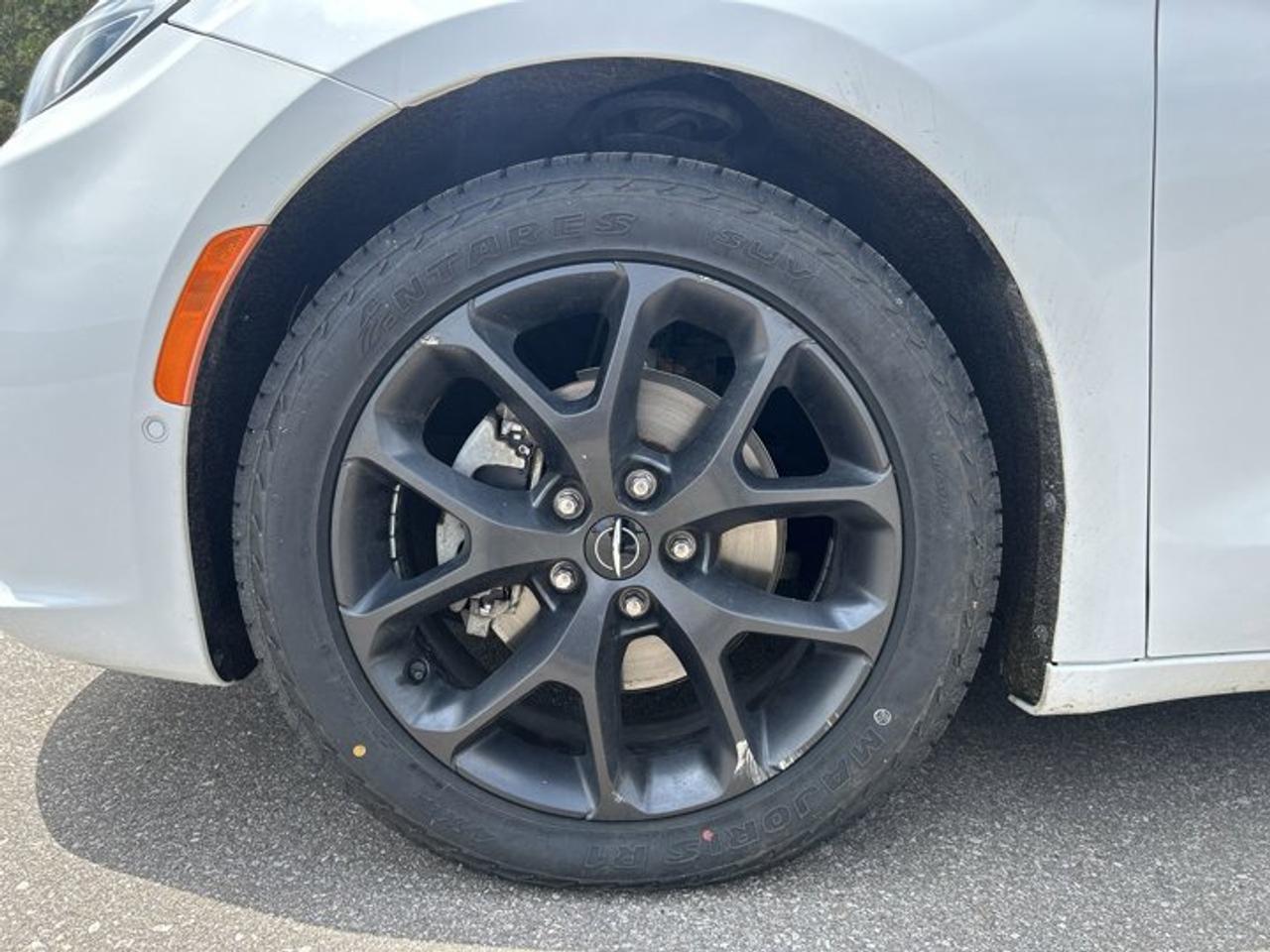 2022 Chrysler Pacifica Limited FWD | No Accidents | 360 Camera | Ventilated Seats Photo