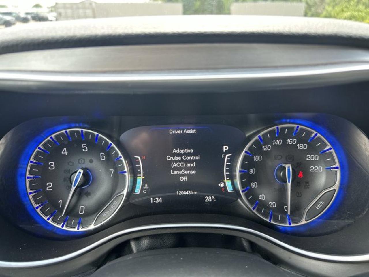 2022 Chrysler Pacifica Limited FWD | No Accidents | 360 Camera | Ventilated Seats Photo