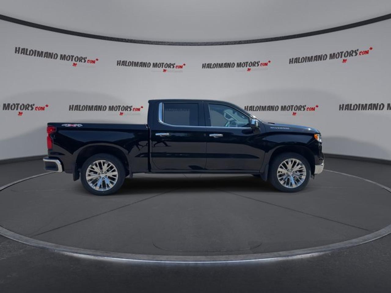 2023 Chevrolet Silverado 1500 LTZ Crew Cab 4WD | No Accidents | 360 Camera | Ventilated Seats Photo
