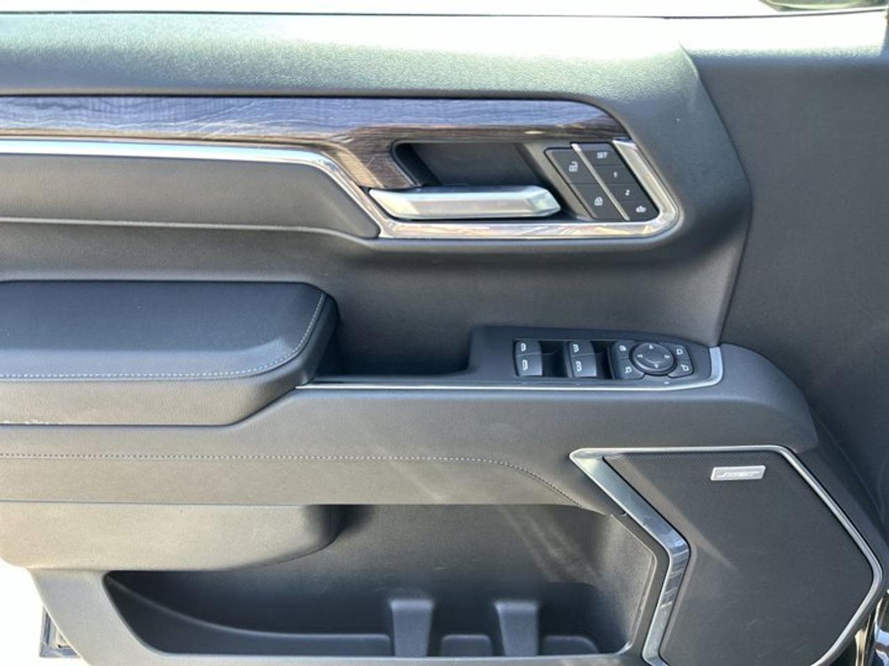 2023 Chevrolet Silverado 1500 LTZ Crew Cab 4WD | No Accidents | 360 Camera | Ventilated Seats Photo