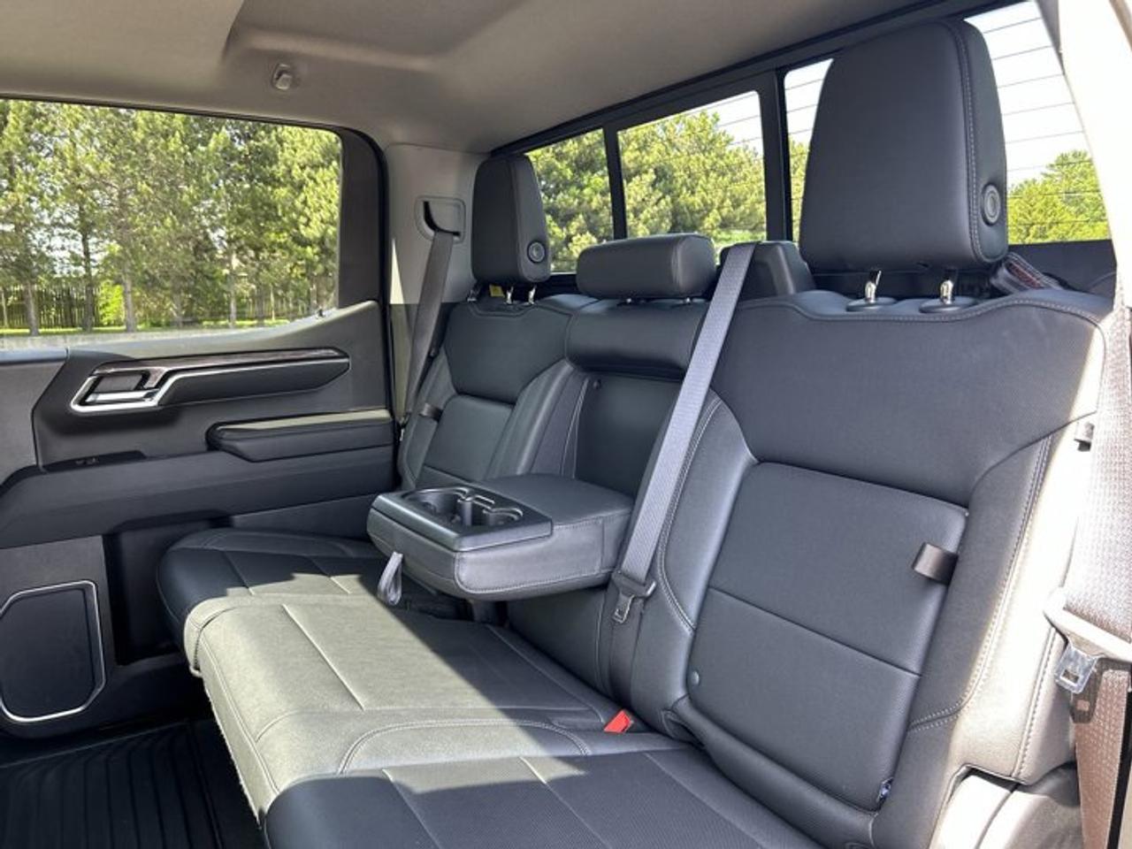 2023 Chevrolet Silverado 1500 LTZ Crew Cab 4WD | No Accidents | 360 Camera | Ventilated Seats Photo