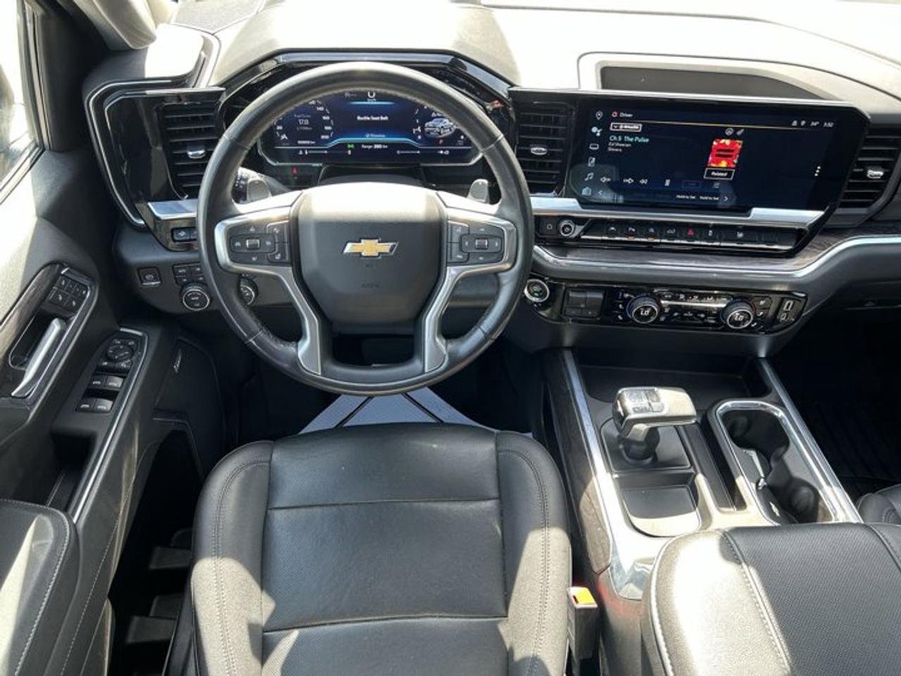 2023 Chevrolet Silverado 1500 LTZ Crew Cab 4WD | No Accidents | 360 Camera | Ventilated Seats Photo