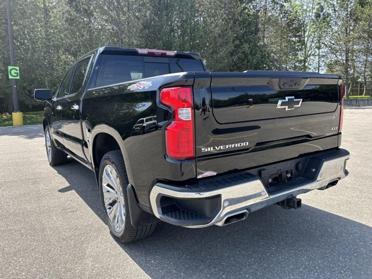 2023 Chevrolet Silverado 1500 LTZ Crew Cab 4WD | No Accidents | 360 Camera | Ventilated Seats Photo