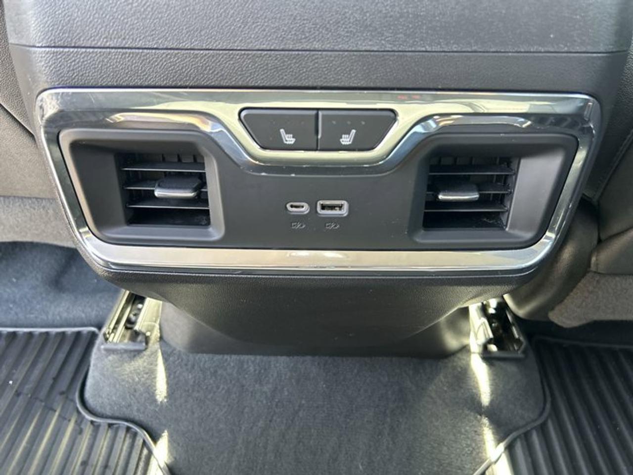2023 Chevrolet Silverado 1500 LTZ Crew Cab 4WD | No Accidents | 360 Camera | Ventilated Seats Photo
