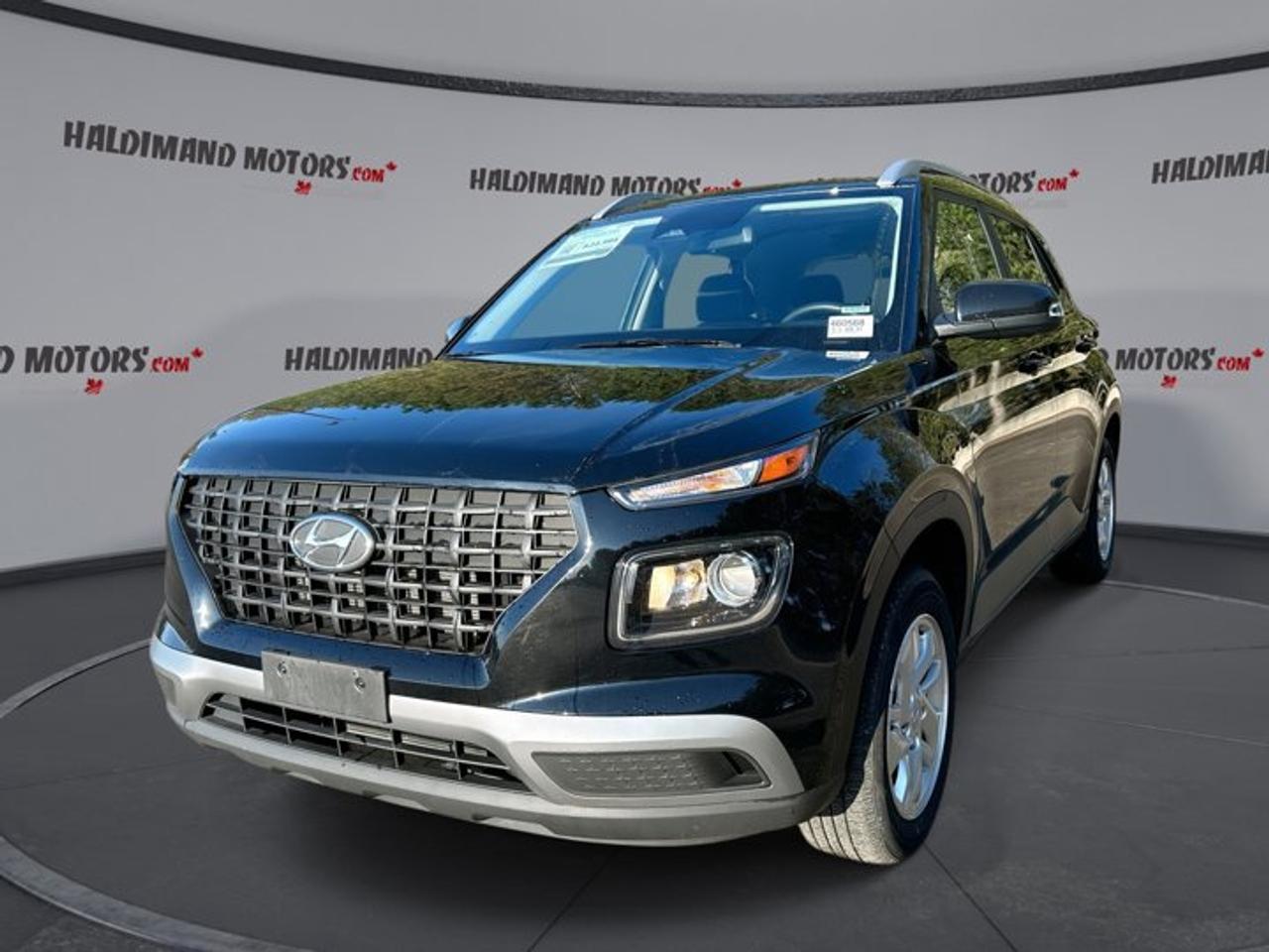 2025 Hyundai Venue Preferred | One Owner | No Accidents | Heated Steering Photo