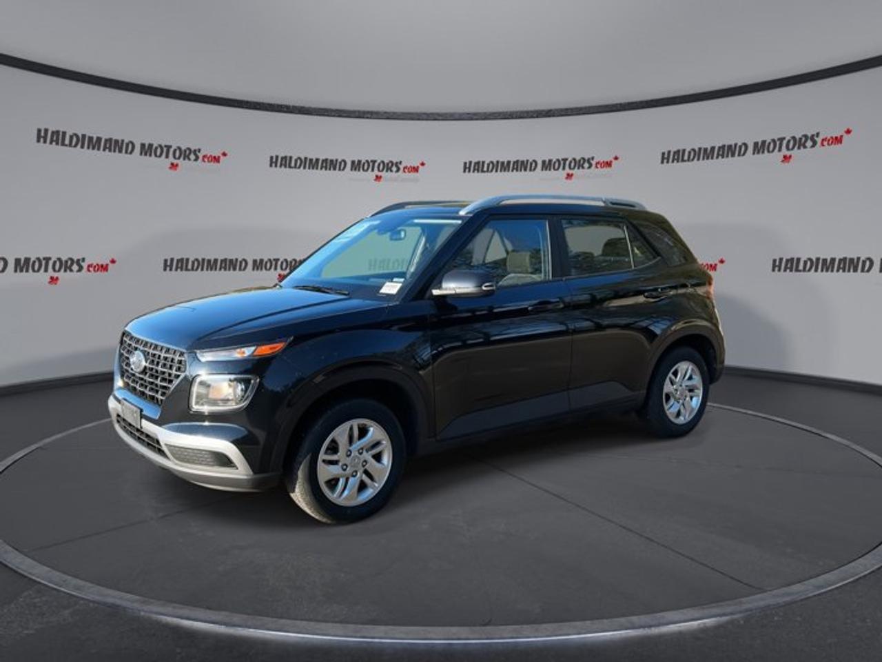 2025 Hyundai Venue Preferred | One Owner | No Accidents | Heated Steering Photo