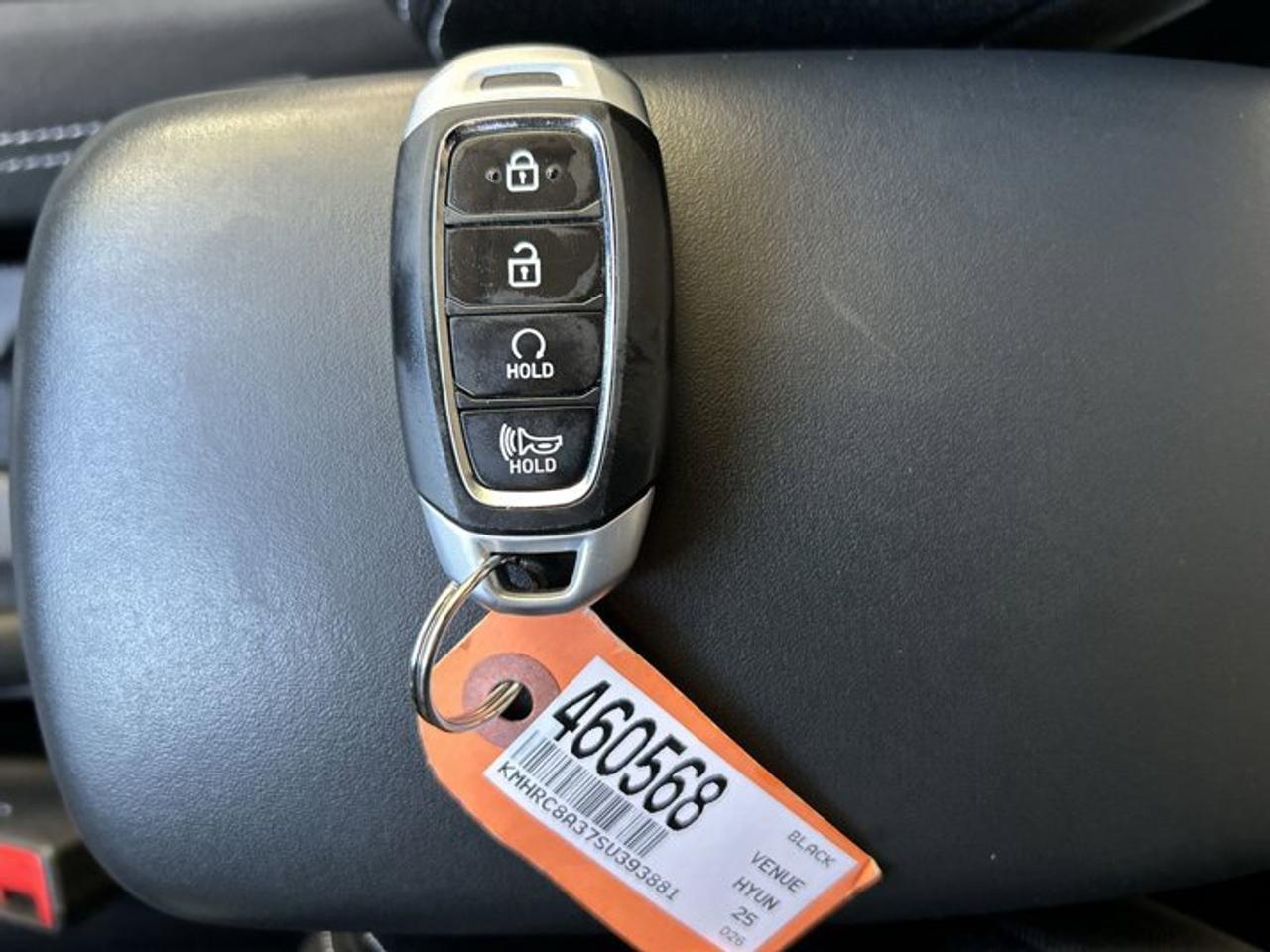 2025 Hyundai Venue Preferred | One Owner | No Accidents | Heated Steering Photo