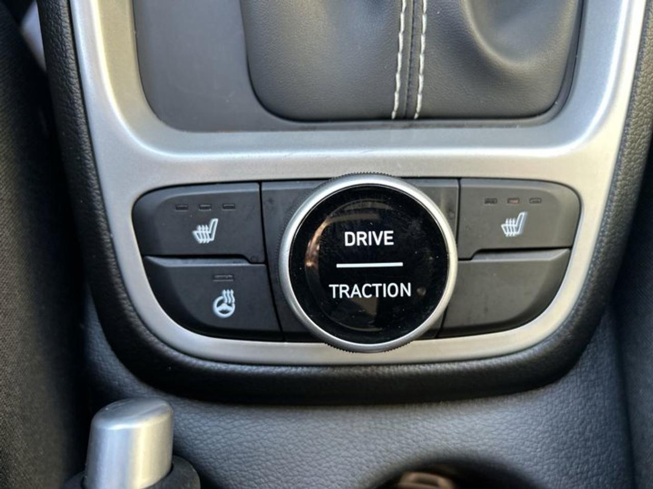 2025 Hyundai Venue Preferred | One Owner | No Accidents | Heated Steering Photo