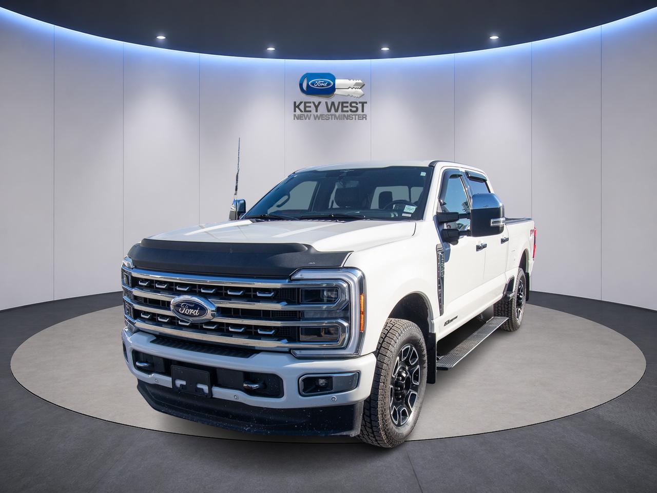 Star White Metallic Tri-Coat 2023 Ford F-350 Super Duty Pickup Truck Four-Wheel Drive Automatic