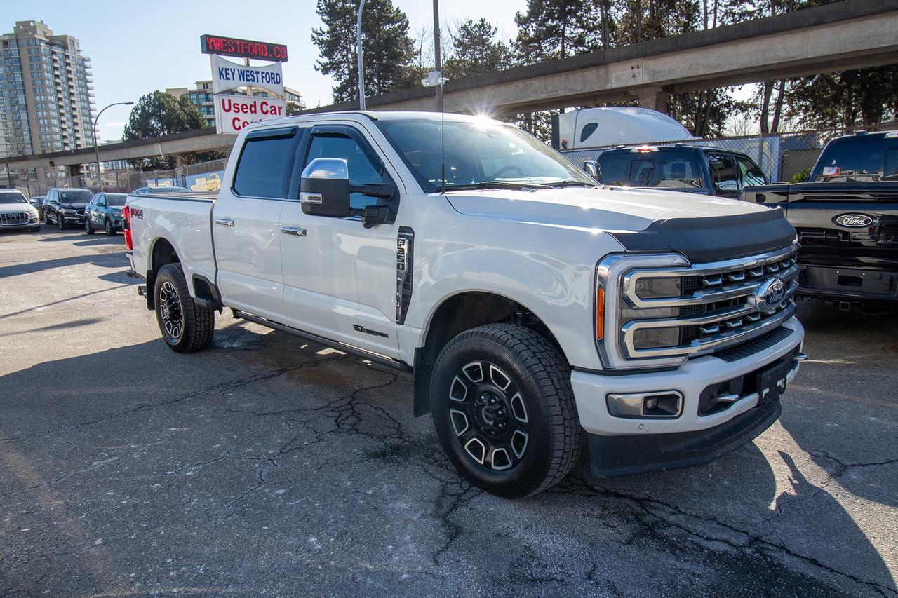 2023 Ford F-350 Platinum 4WD Crew Cab 6.75' Box Photo3