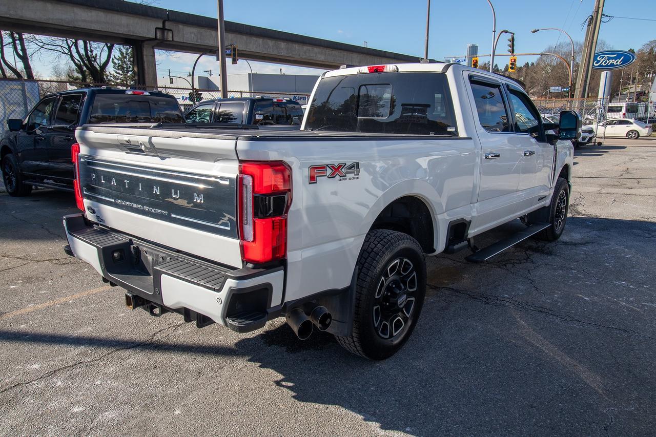 2023 Ford F-350 Platinum 4WD Crew Cab 6.75' Box Photo4