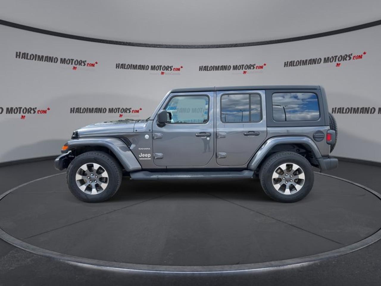 2023 Jeep Wrangler Sahara 4x4 | One Owner | No Accidents | Heated Steering Photo4